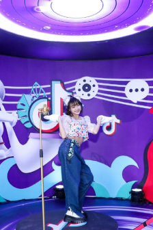 坐在上面怎么晃教程